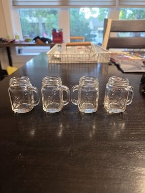 Clear Mini Glass Mason Jar Shot Glasses with Handle - Set of 4
